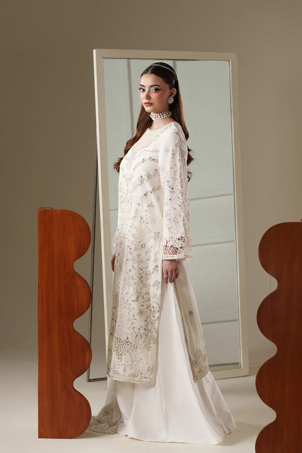 ELOSIE - Image 3